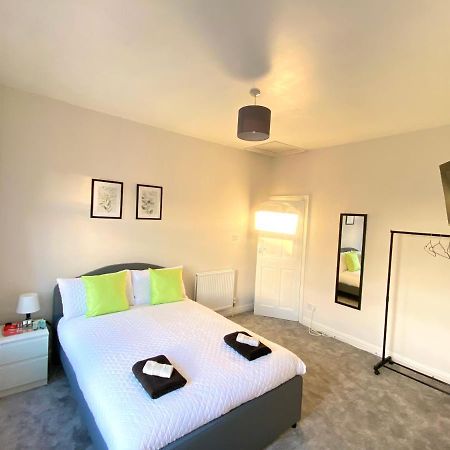 Kisobi Home Bedroom 1 Kingston upon Hull Esterno foto